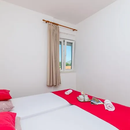 Kljunak - One Bedroom With City View * Ragusa